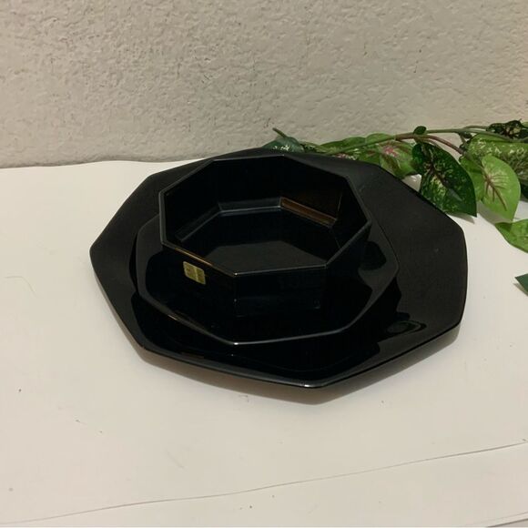 Arcoroc Octime France Black Octagon LOT 1 Bowl 1 dinner  1 salad plate G1 - Picture 2 of 6